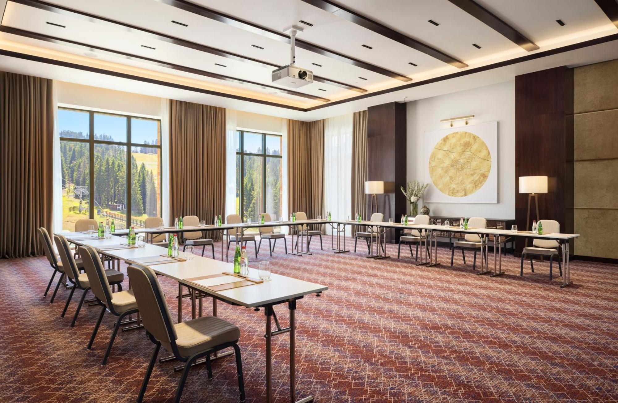 Viceroy Kopaonik Serbia Exterior foto Meeting room