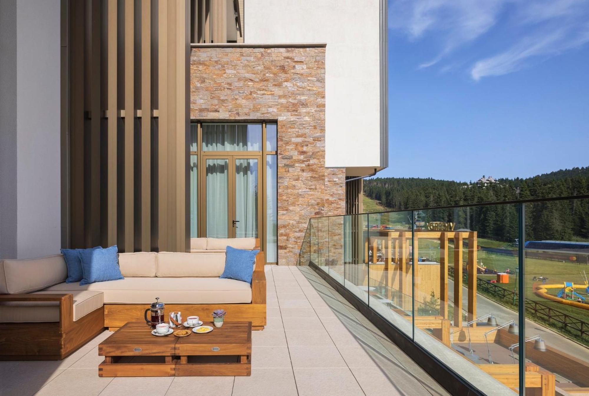 Viceroy Kopaonik Serbia Exterior foto The Terrace