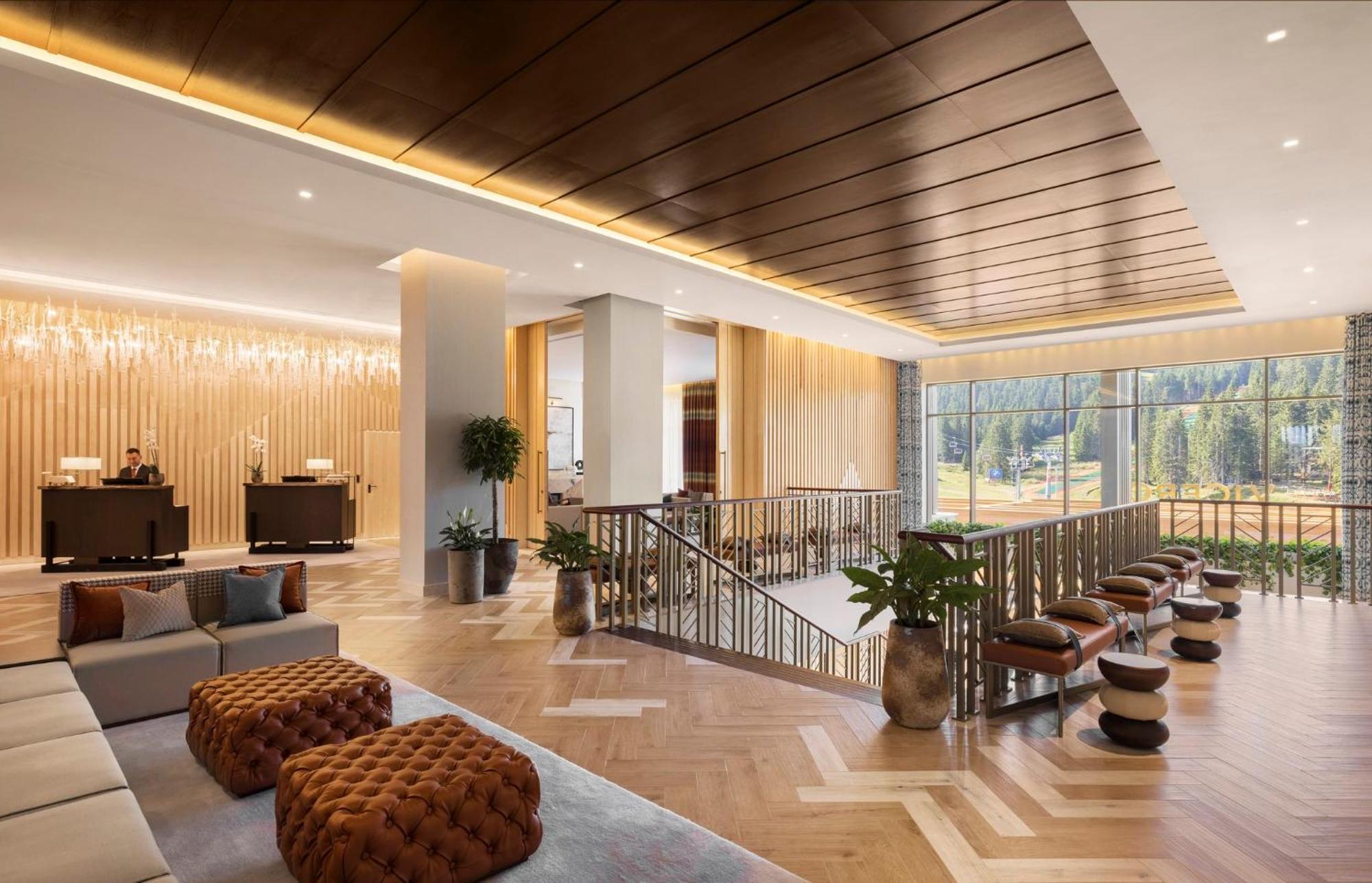 Viceroy Kopaonik Serbia Exterior foto The lobby of the hotel