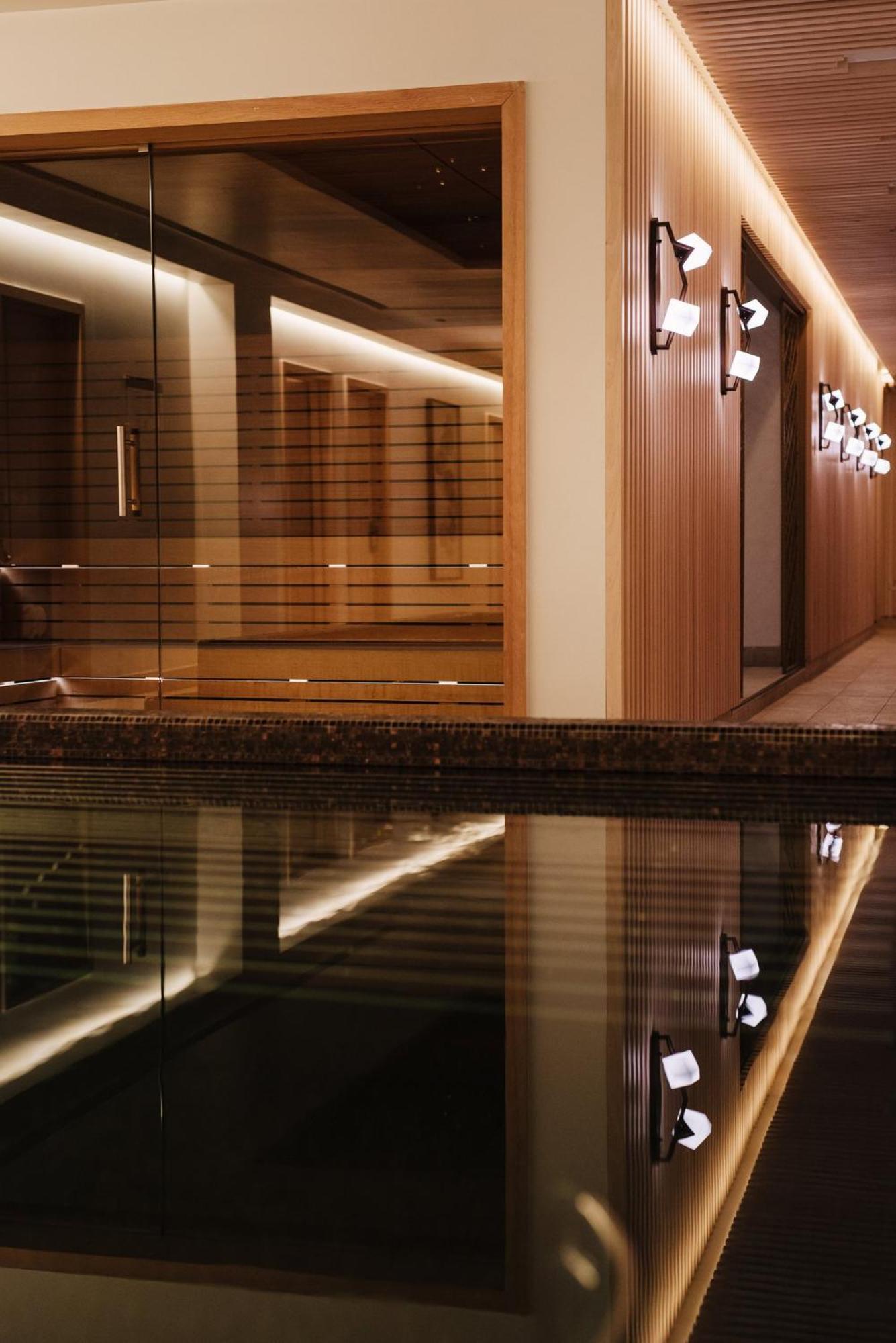 Viceroy Kopaonik Serbia Exterior foto The interior of the hotel